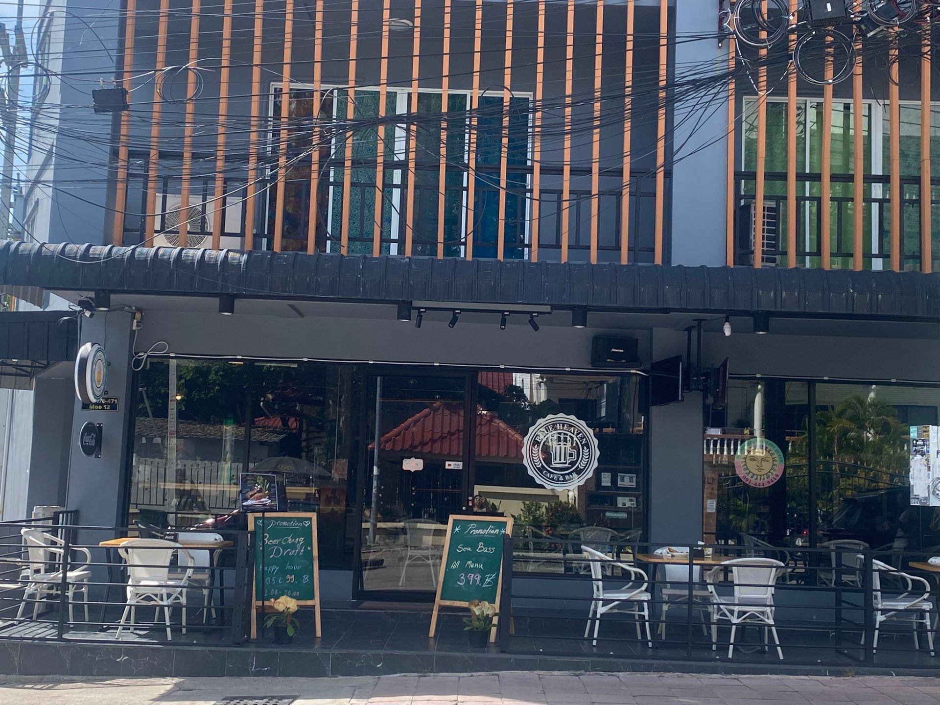 Blue Heaven restaurant exterior by day